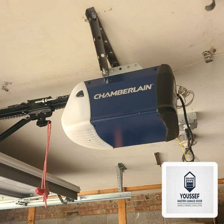Youssef Master Garage Door Dispatch in Burlington (Woburn Area): Heavy-Duty EPDM Perimeter & Bottom Seal Weatherproofing - Burlington, MA